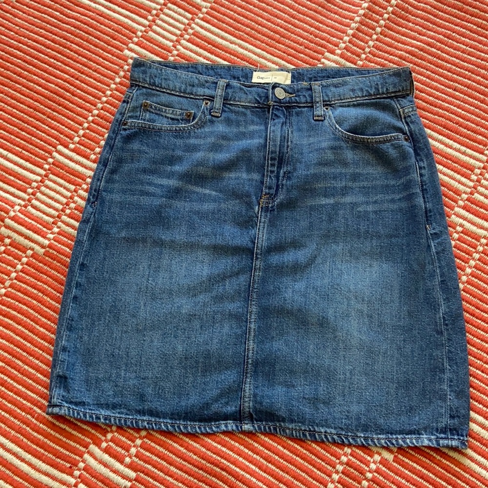 Gap denim mini skirt
